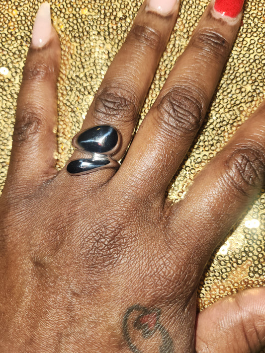 Essence (ring)