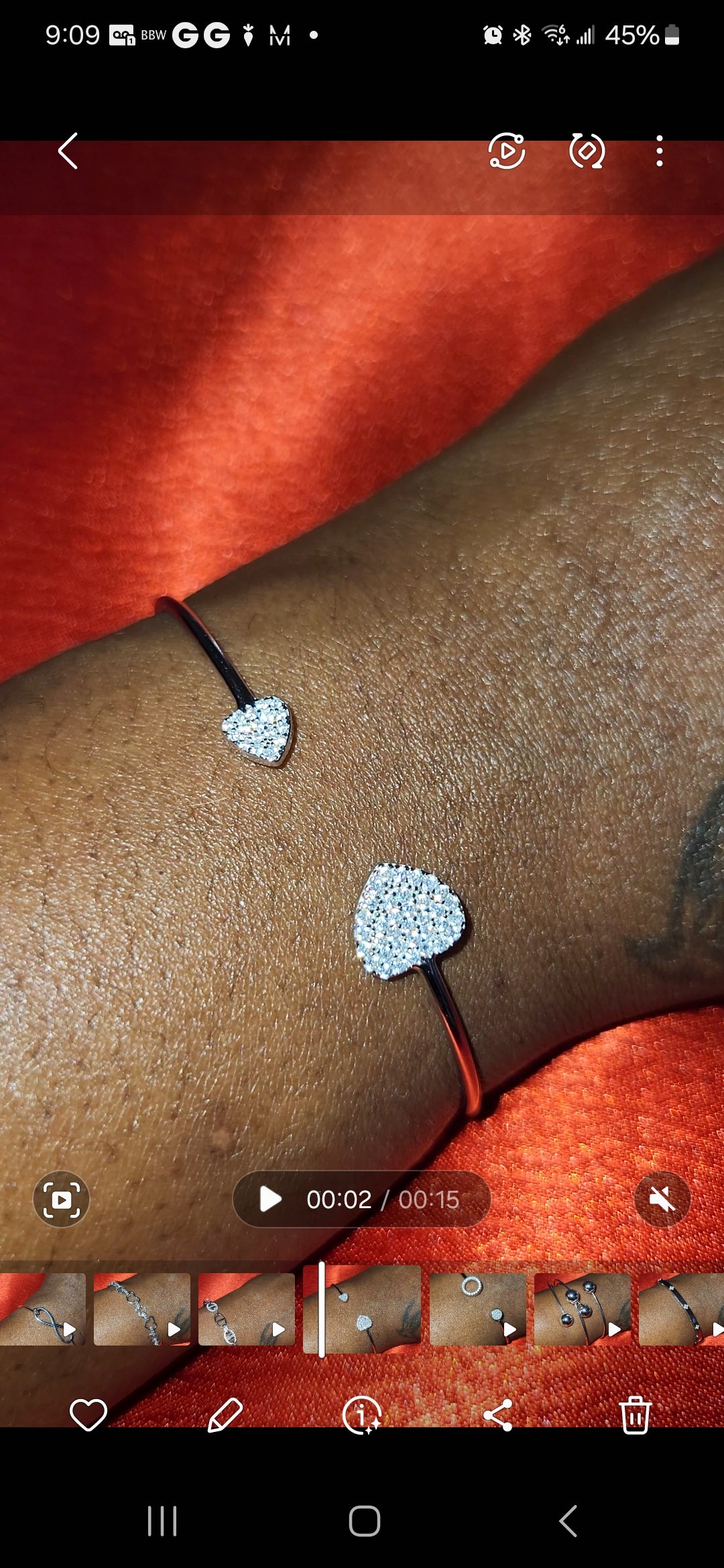 Heart beats bangle