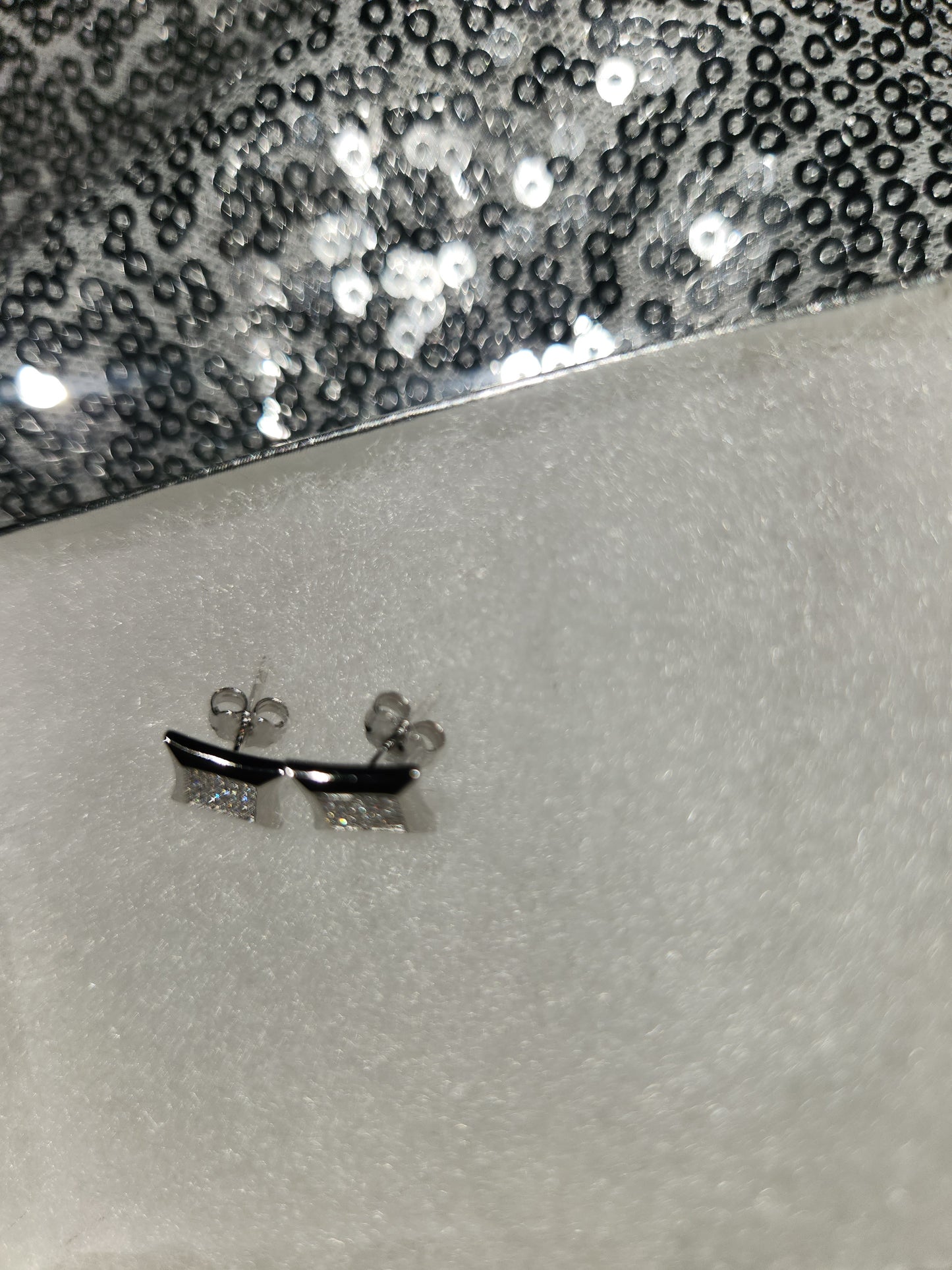 Concave square studs