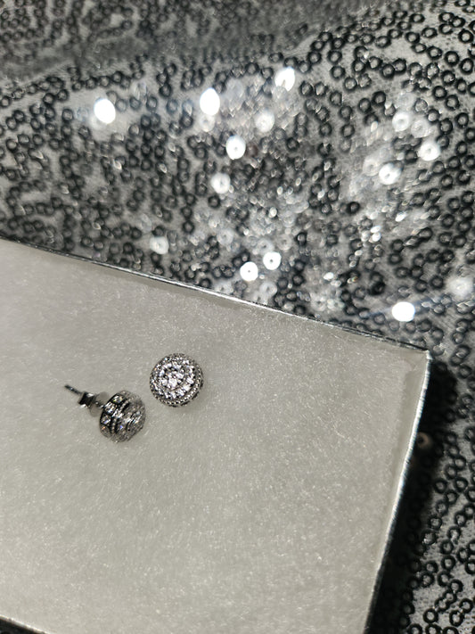 Double Clustered studs